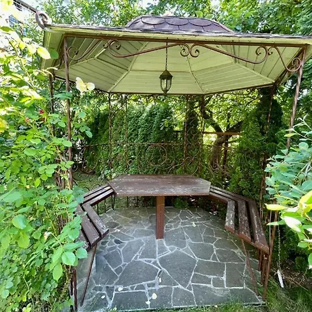 In Stunning Private House In Center District