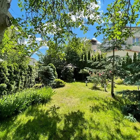 Апартаменти In Stunning Private House In Center District