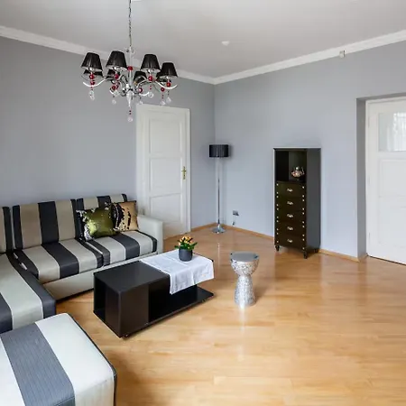 In Stunning Private House In Center District Appartamento *