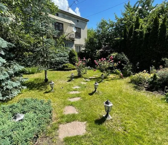 In Stunning Private House In Center District Apartamento