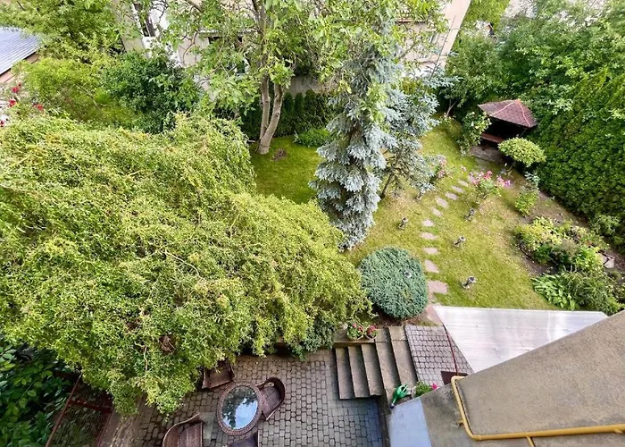 In Stunning Private House In Center District * Leópolis