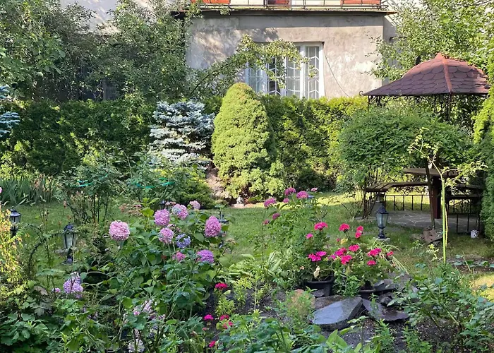 In Stunning Private House In Center District * Leópolis