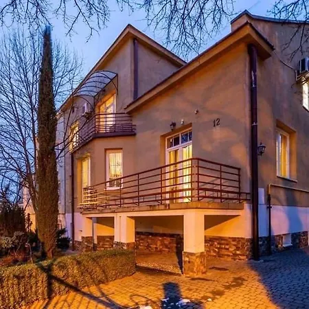 In Stunning Private House In Center District Apartment *